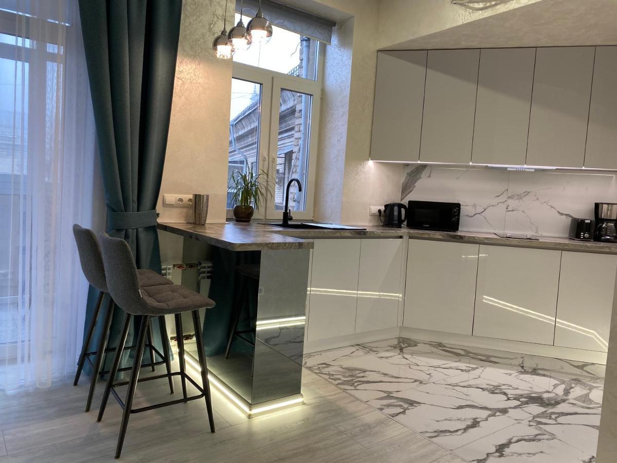חארקיב Panorama Luxury Apartment In The House With A Spire, A Historical Building In The City Centre מראה חיצוני תמונה