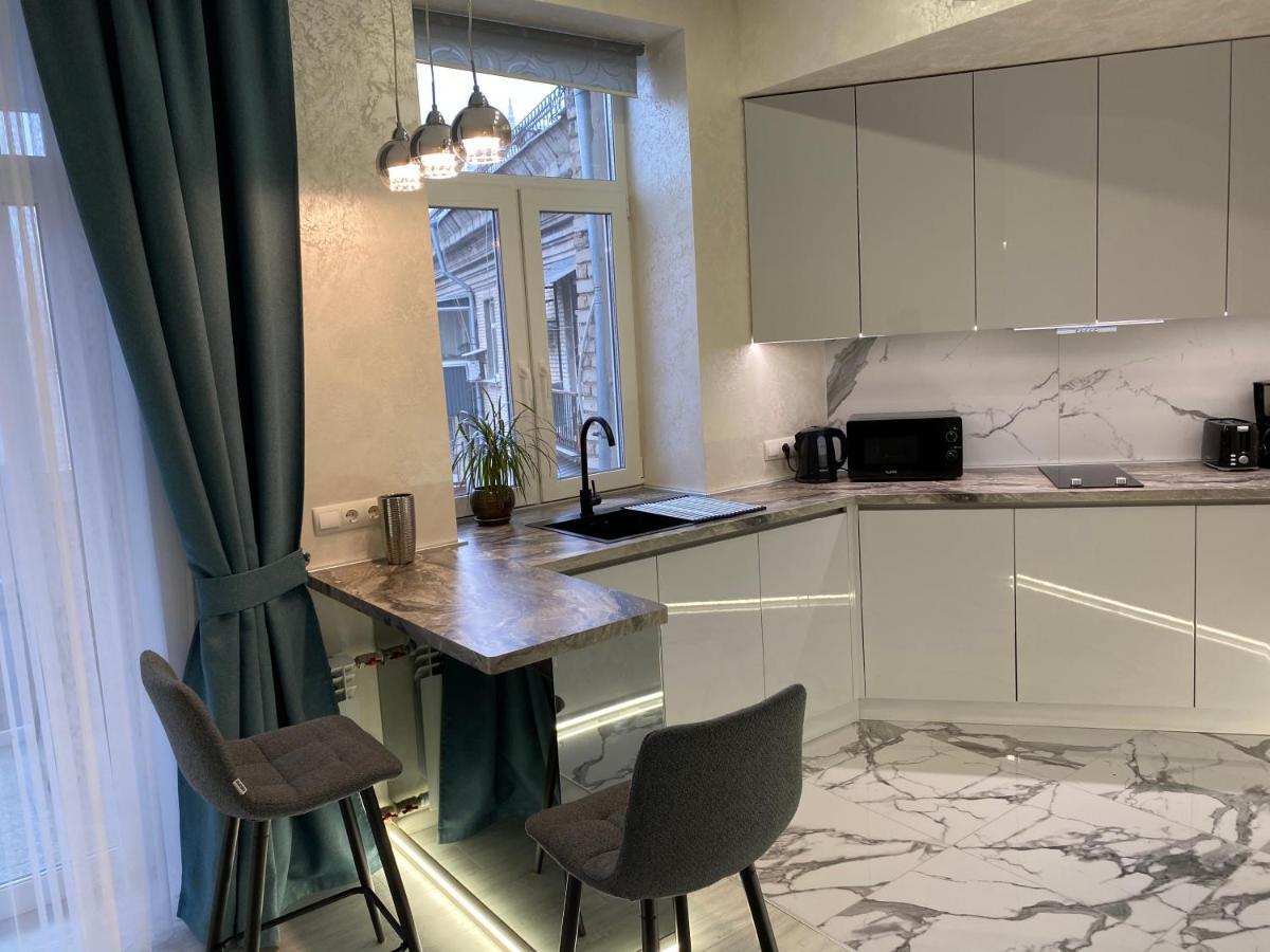 חארקיב Panorama Luxury Apartment In The House With A Spire, A Historical Building In The City Centre מראה חיצוני תמונה