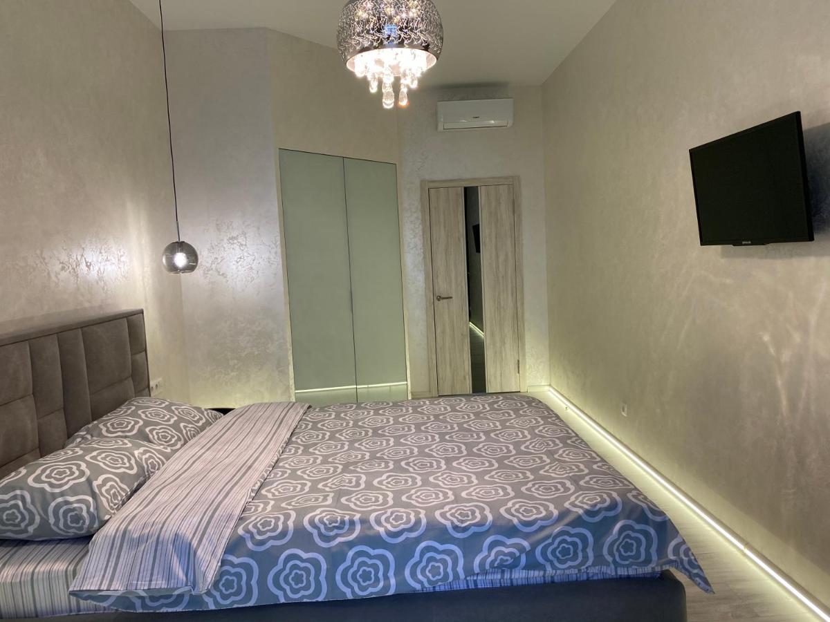 חארקיב Panorama Luxury Apartment In The House With A Spire, A Historical Building In The City Centre מראה חיצוני תמונה