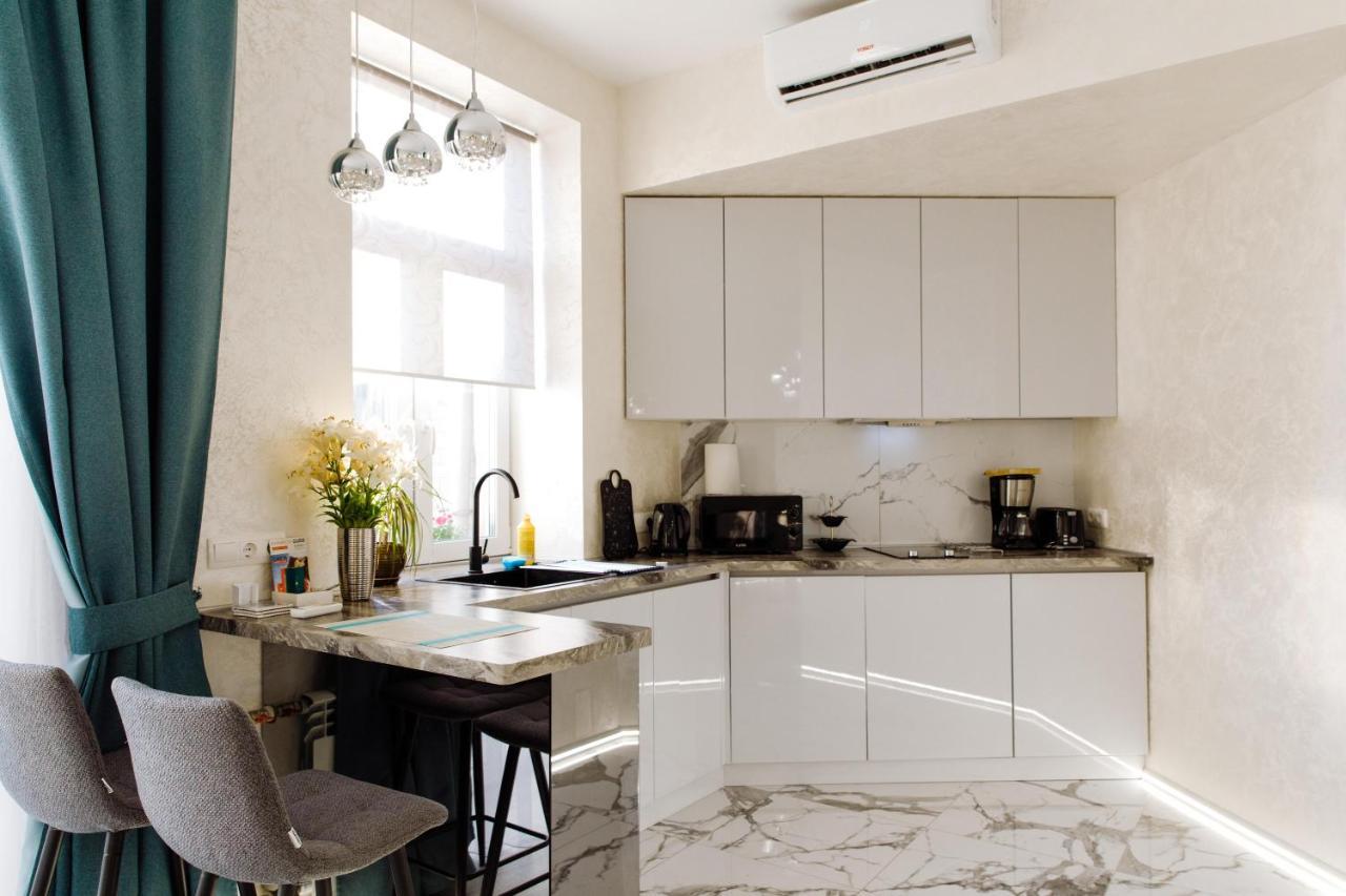 חארקיב Panorama Luxury Apartment In The House With A Spire, A Historical Building In The City Centre מראה חיצוני תמונה
