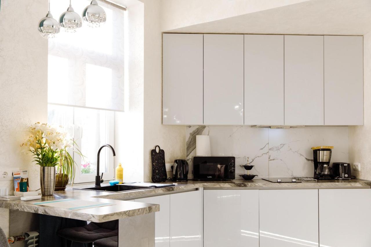 חארקיב Panorama Luxury Apartment In The House With A Spire, A Historical Building In The City Centre מראה חיצוני תמונה